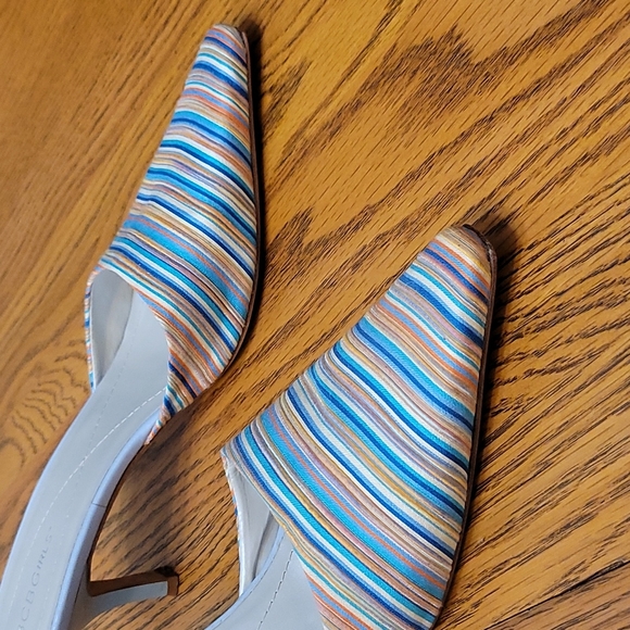 💥'BCB Girls' Brand Pointy-Toe Heels - Picture 2 of 9